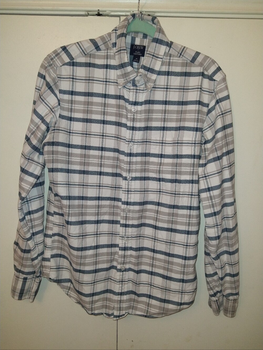 J Crew Flex Oxford Slim Plaid Long Sleeve Button Down Shirt Men's sz Medium.